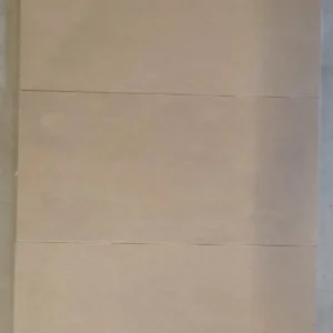 Restpartij zandkleur betonlook tegels van 30x60 cm bij Tegelstudio Zeeland in Vlissingen