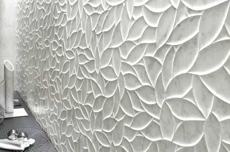 Impressiefoto bij restpartij decor wandtegels van 40x120 cm, Ragno Bistrot 3D Marfil bij Tegelstudio Zeeland in Vlissingen
