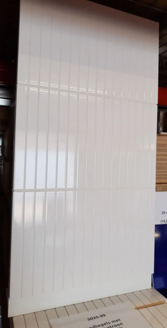 Restpartij Recel Frame Shell white kitkat wandtegels van 25x40 cm bij Tegelstudio Zeeland in Vlissingen
