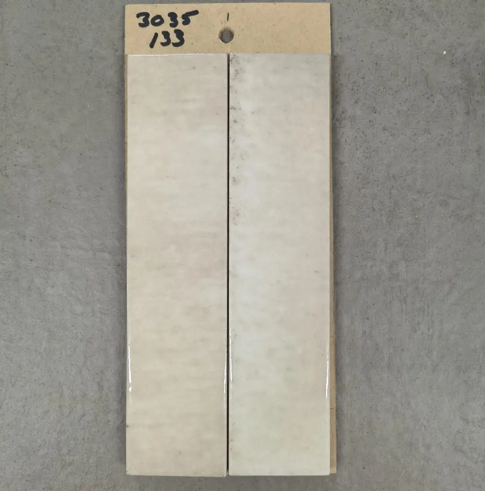 Beige vintagelook wandtegels van 6x25 cm bij Tegelstudio Zeeland in Vlissingen