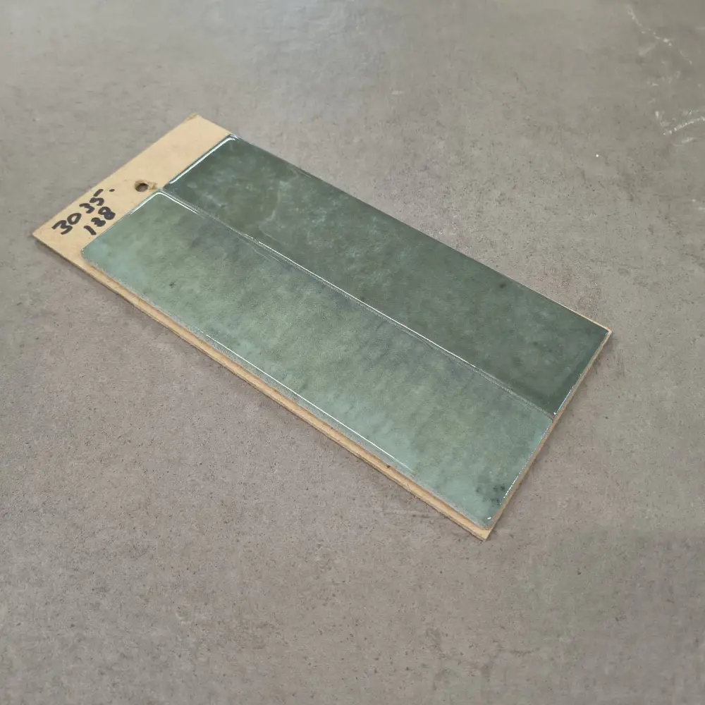 Groene vintagelook wandtegels van 6x25 cm bij Tegelstudio Zeeland in Vlissingen