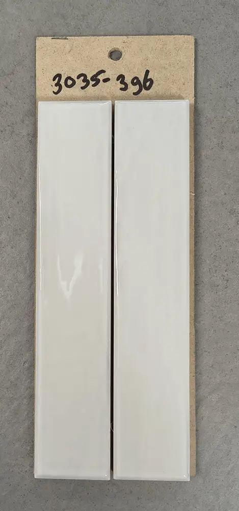 Grace handvormlook tegels licht taupe, 5x25 cm bij Tegelstudio Zeeland in Vlissingen