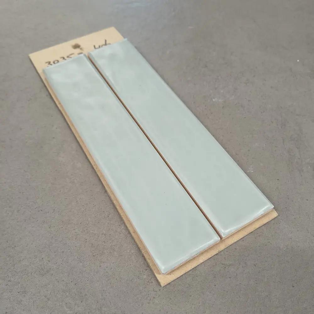 Grace handvormlook tegels mat groen, 5x25 cm bij Tegelstudio Zeeland in Vlissingen